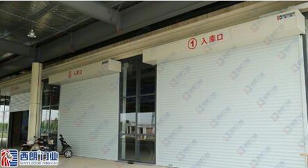 揚(yáng)子江藥業(yè)_副本.jpg